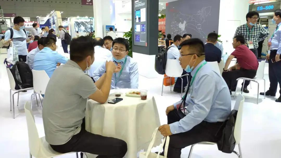 高速印刷機(jī) 高速印刷機(jī)